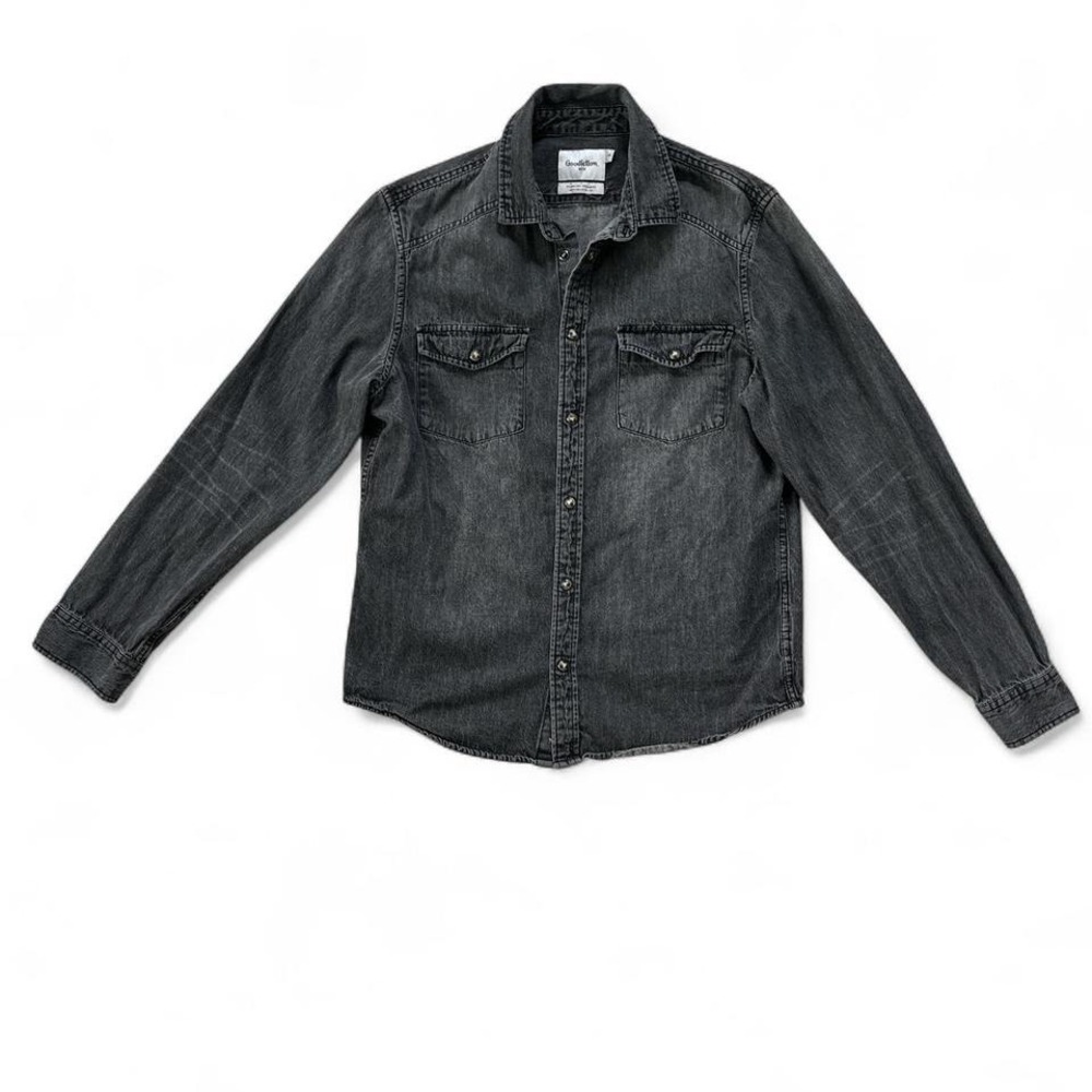 Long‎ sleeved black denim button up shirt size medium
